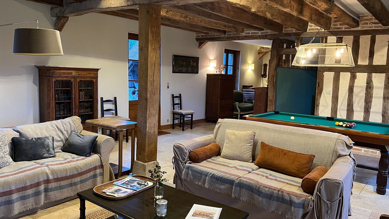 Photo of Livingroom in Jouy-le-Potier