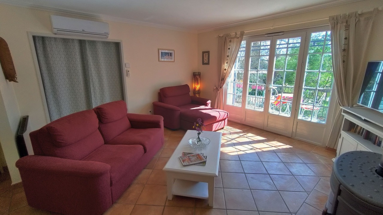 Photo of Livingroom in Mornas