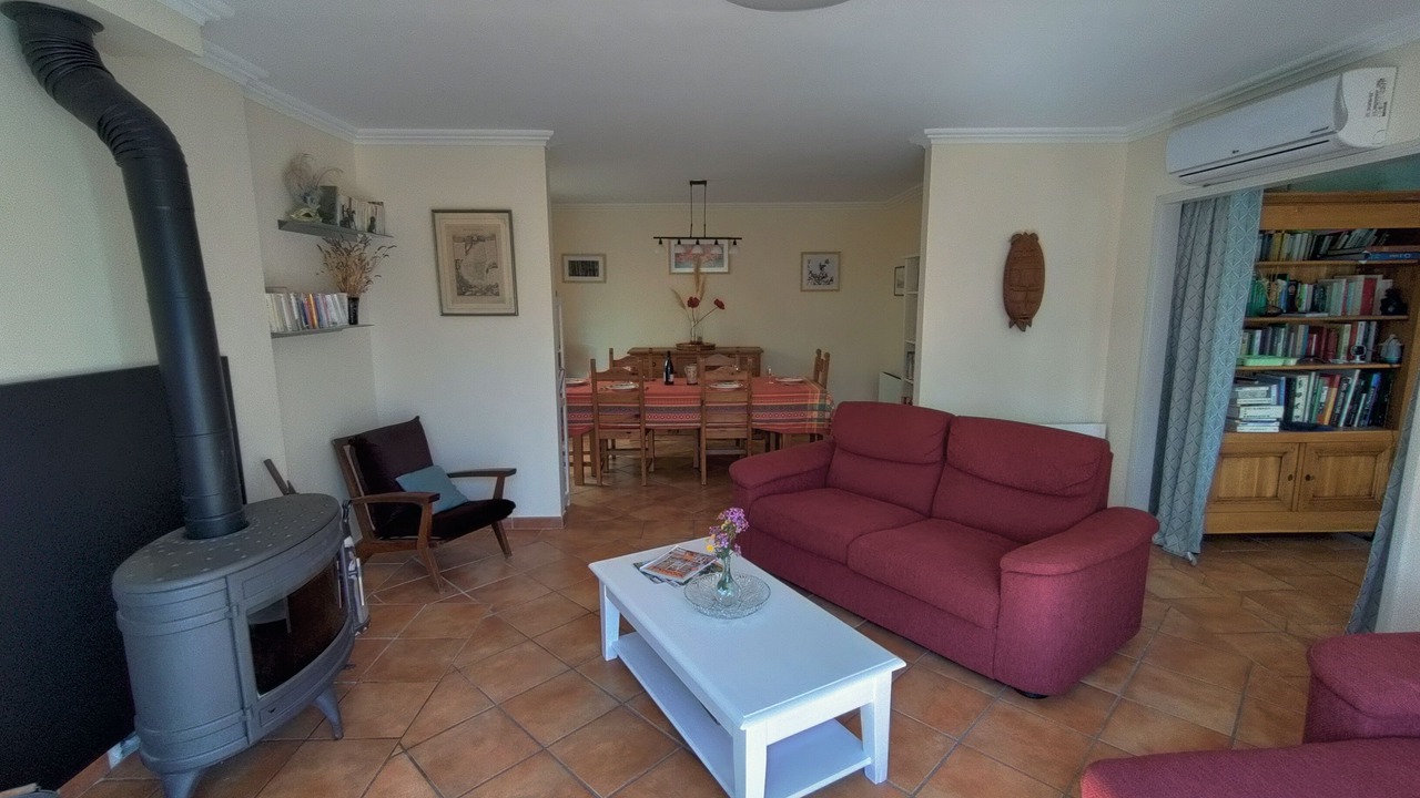 Photo of Livingroom in Mornas