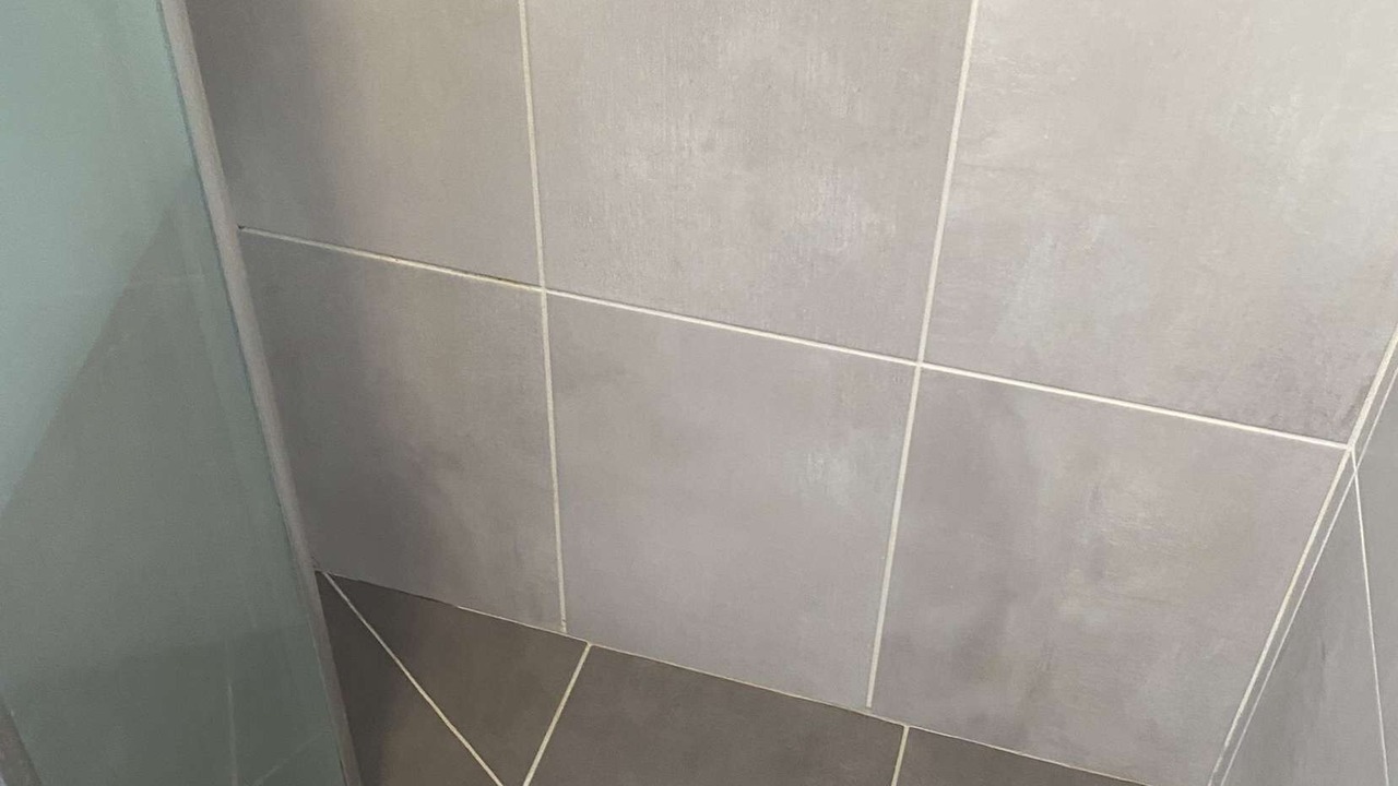 Photo of Bathroom in Republique–Point-du-Jour