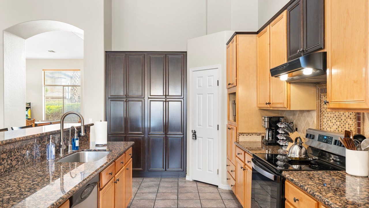 Photo of Kitchen in Arabian Views