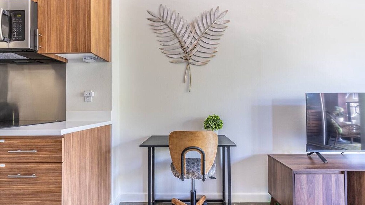 Photo of Others in Mann