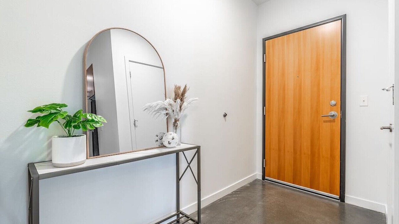 Photo of Others in Mann