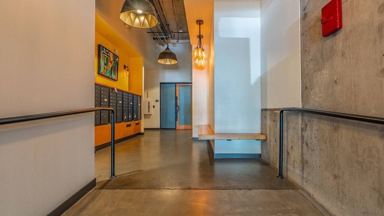 Photo of Others in Mann