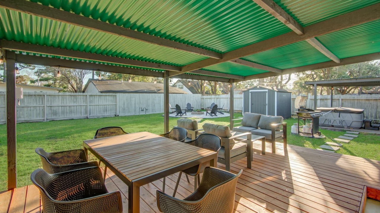 Photo of Outdoor in Woodlake - Briar Meadow