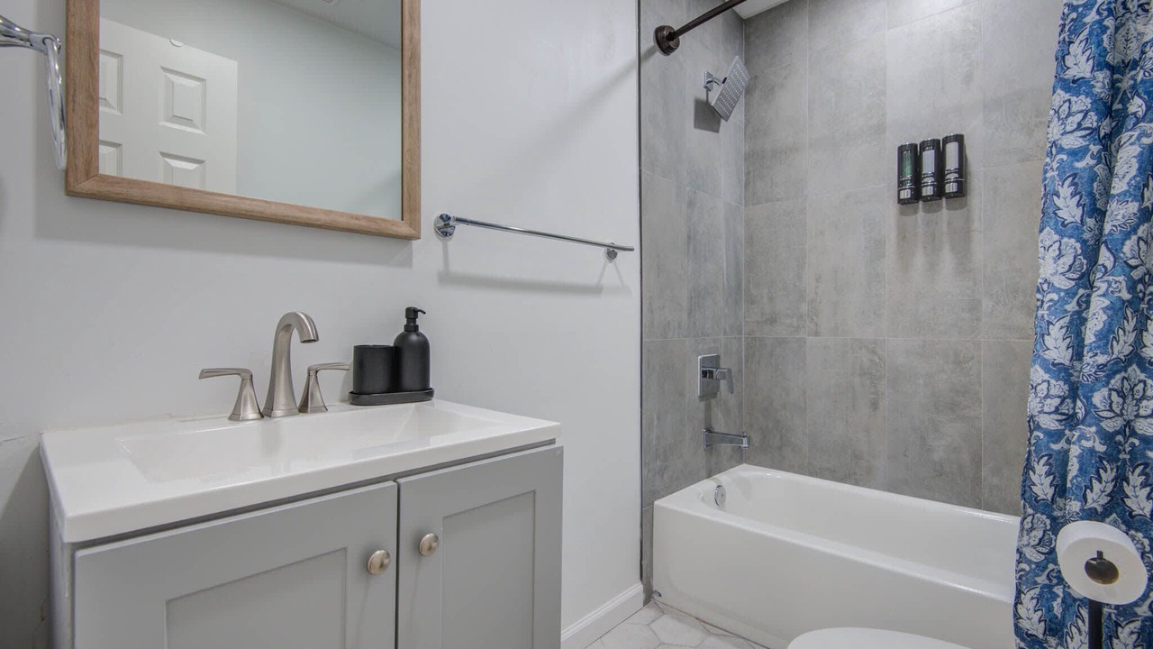 Photo of Bathroom in Woodlake - Briar Meadow