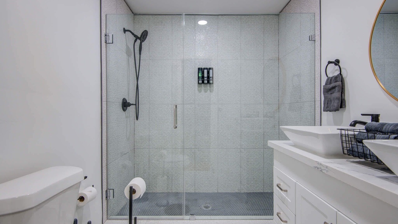 Photo of Bathroom in Woodlake - Briar Meadow
