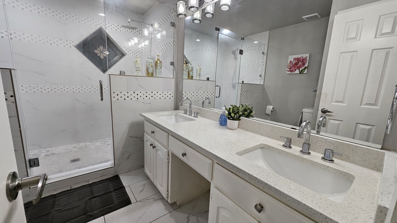 Photo of Bathroom in Northeast Carrollton