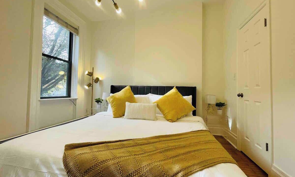 Photo of Bedroom in Historic Downtown