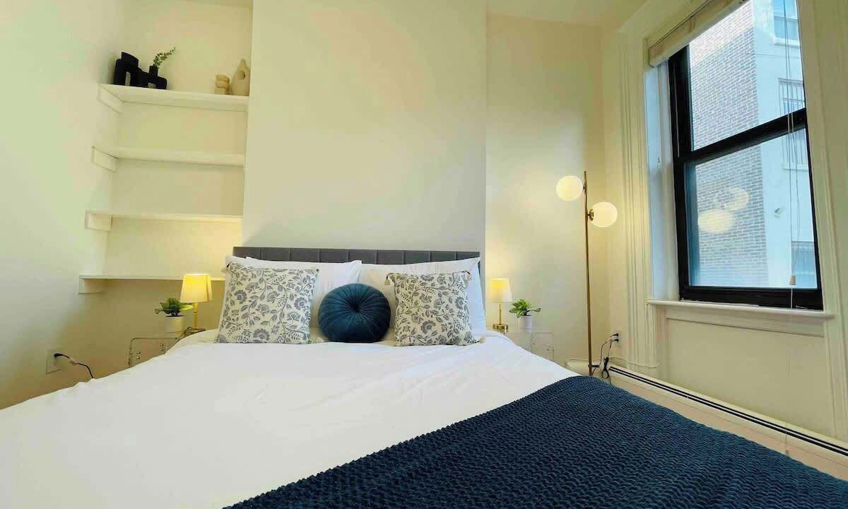 Photo of Bedroom in Historic Downtown
