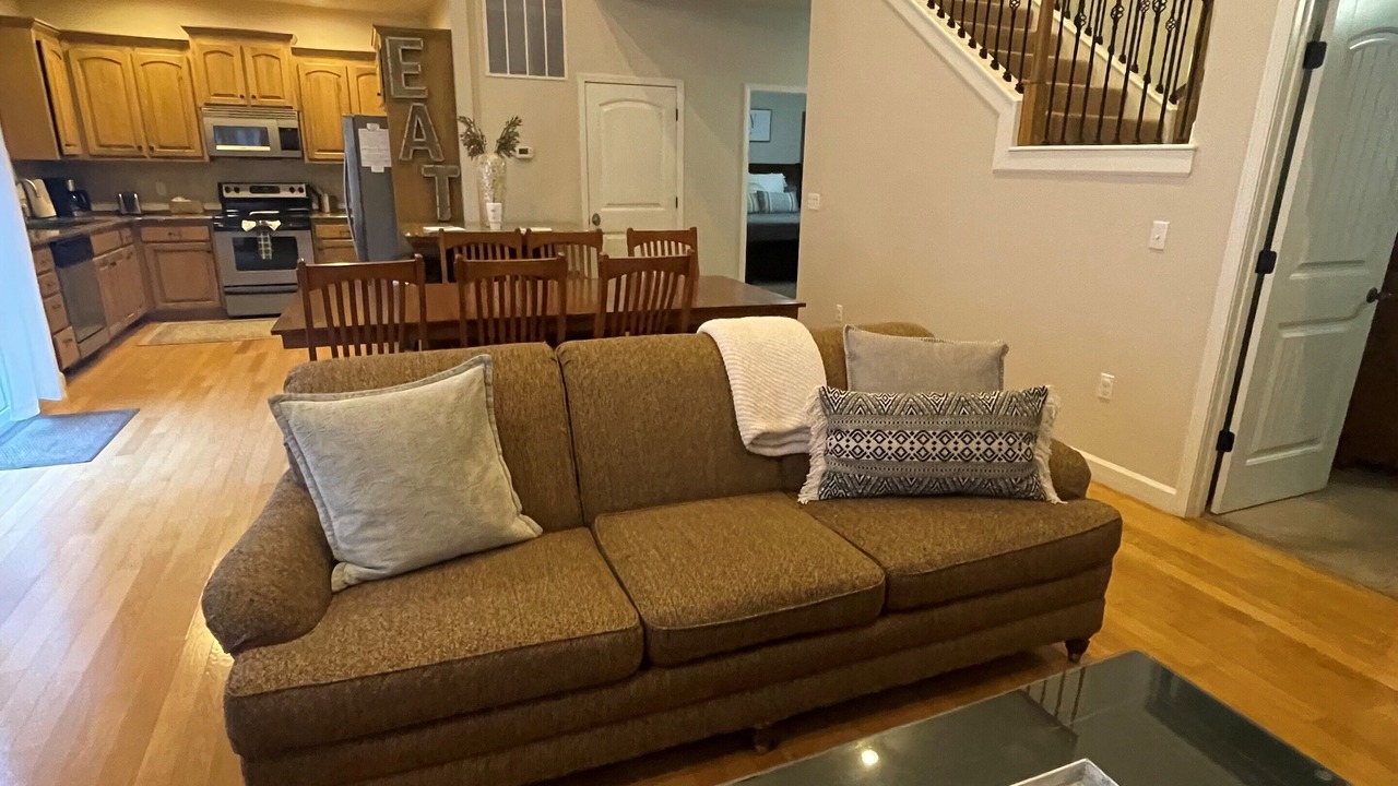 Photo of Livingroom in Hollister