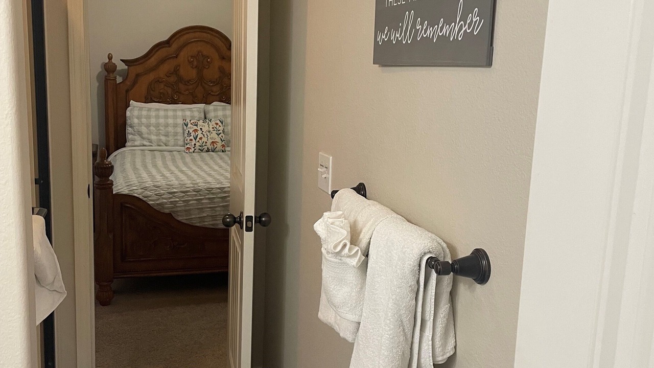 Photo of Bedroom in Hollister