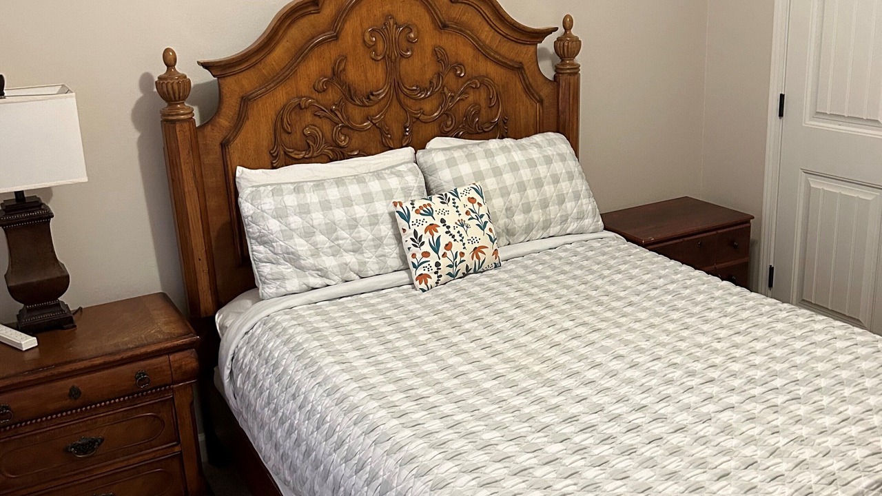 Photo of Bedroom in Hollister