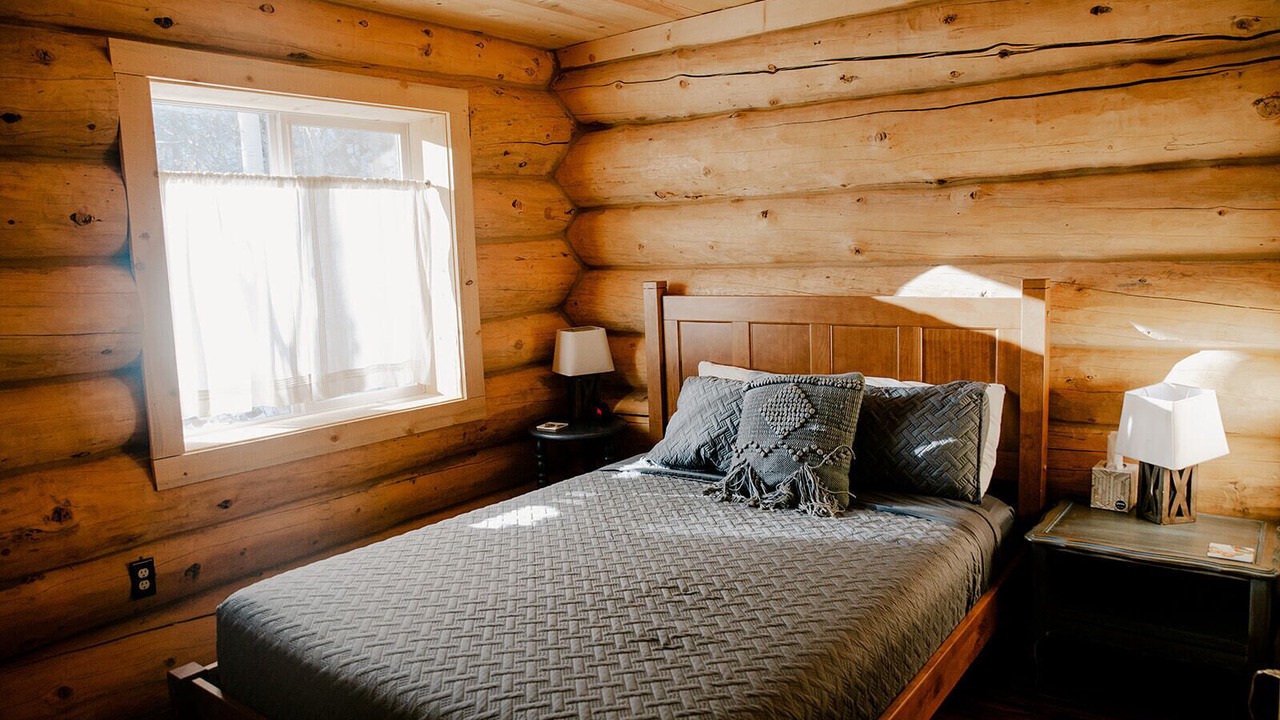 Photo of Bedroom in Garfield