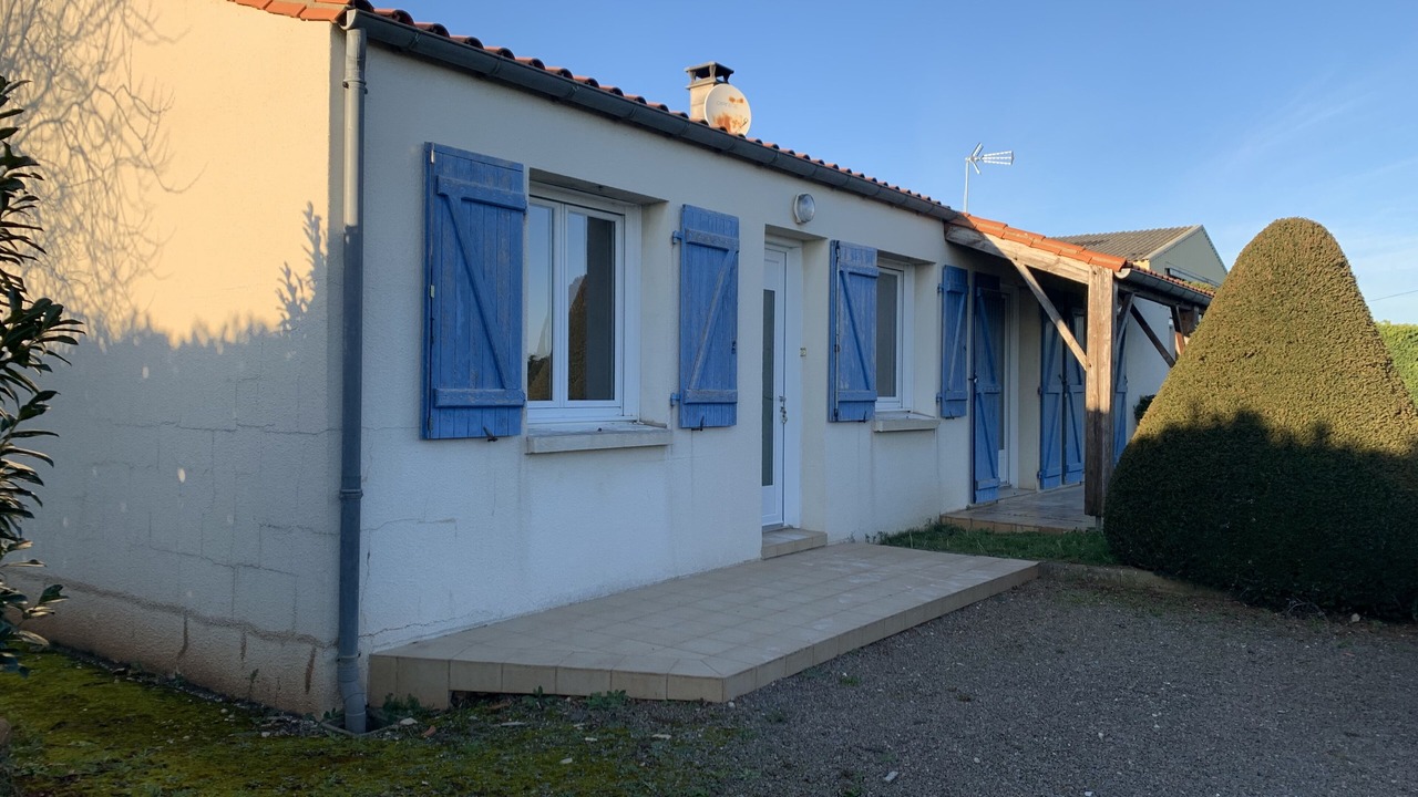 Photo of Outdoor in Sainte-Gemme-la-Plaine