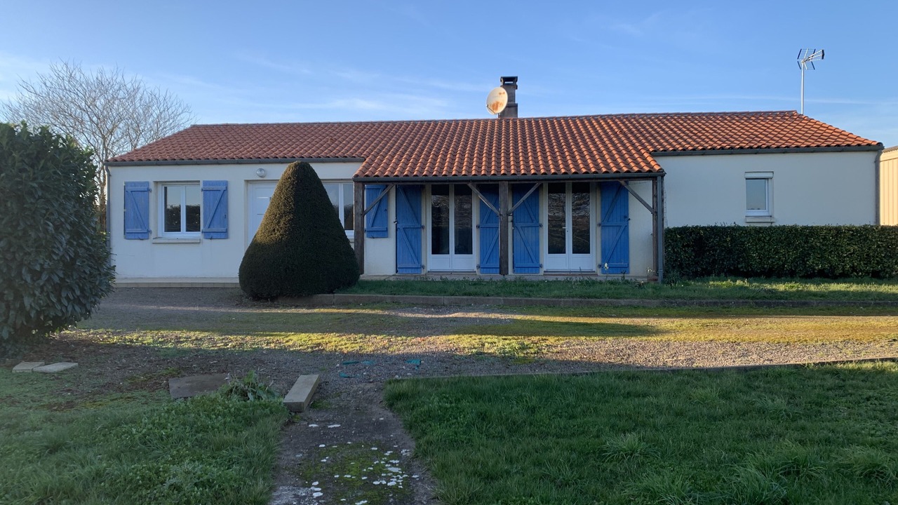 Photo of Outdoor in Sainte-Gemme-la-Plaine
