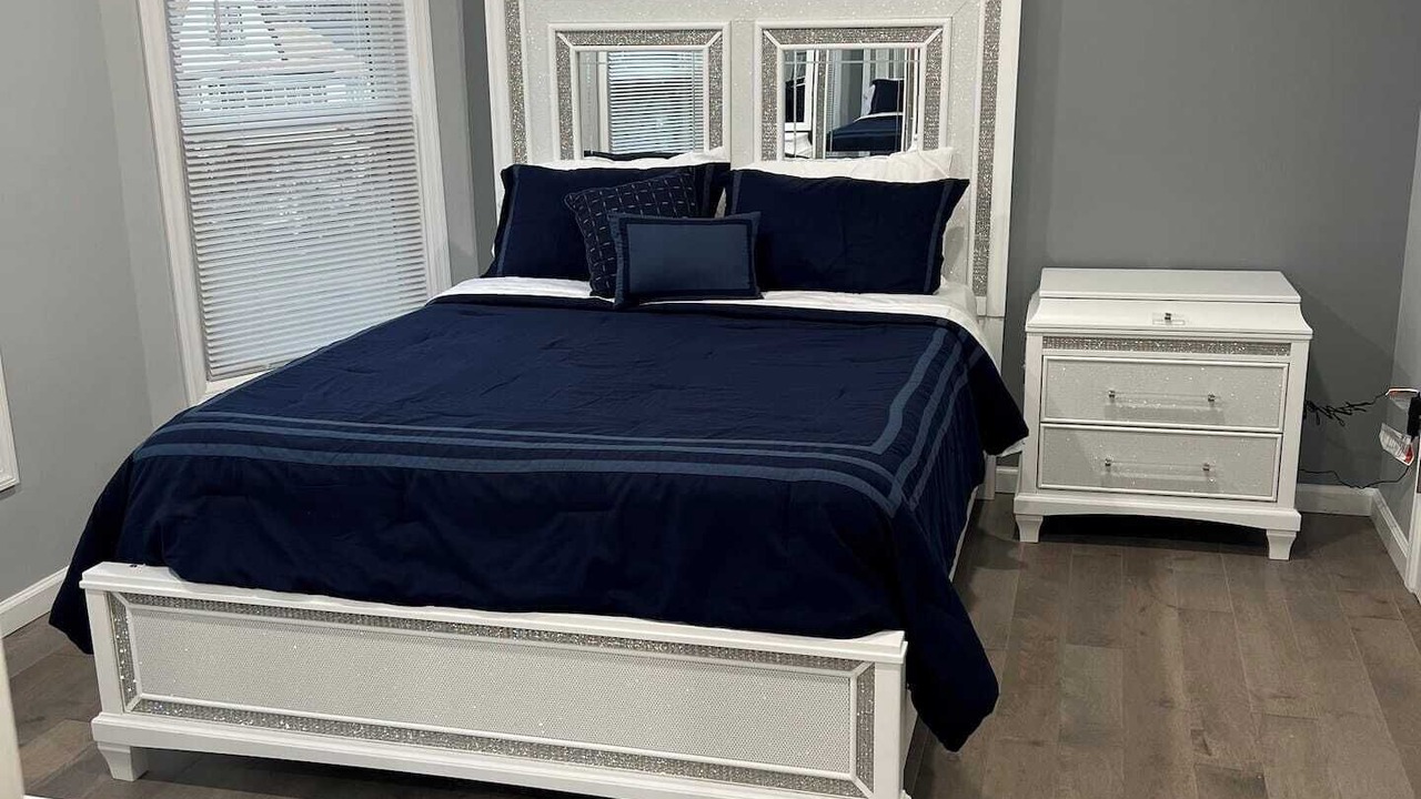 Photo of Bedroom in Belleville