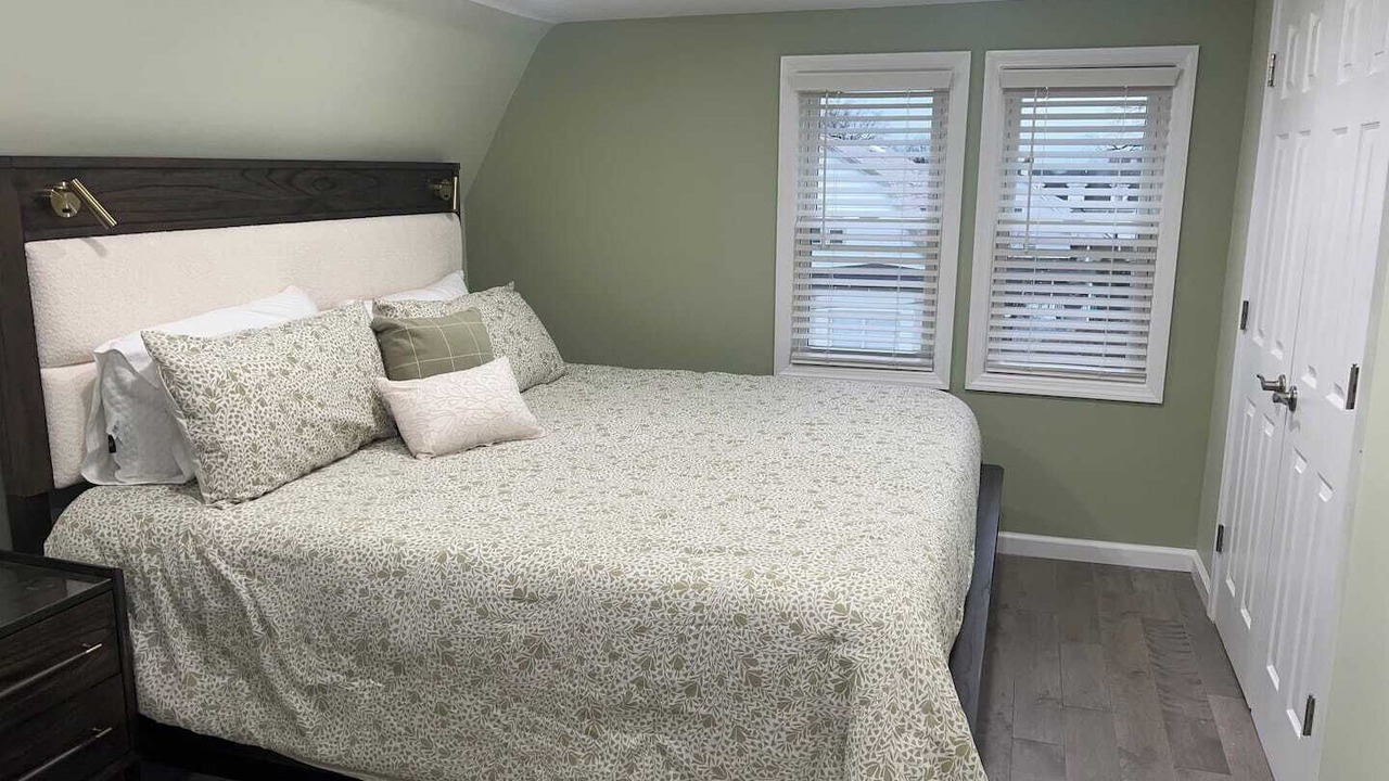 Photo of Bedroom in Belleville