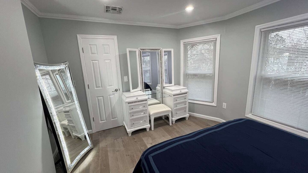 Photo of Bedroom in Belleville