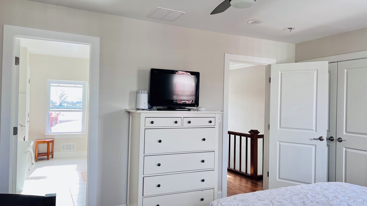 Photo of Others in Bloomingdale