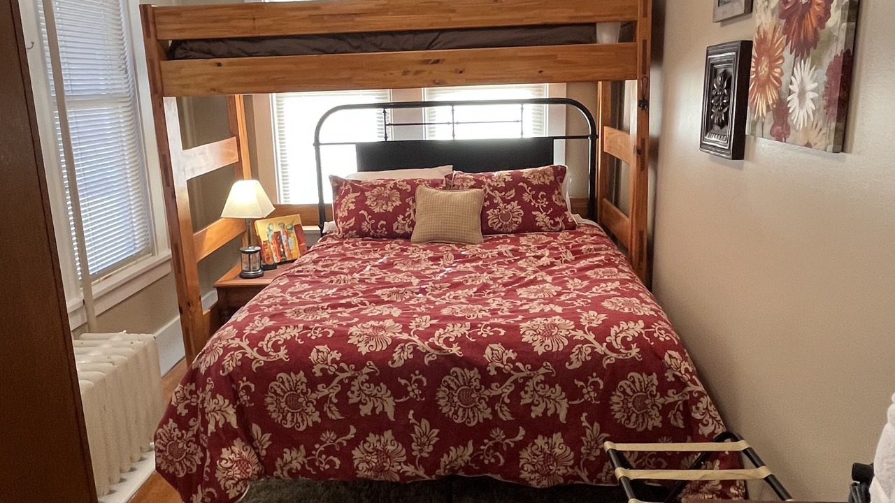 Photo of Bedroom in Des Moines