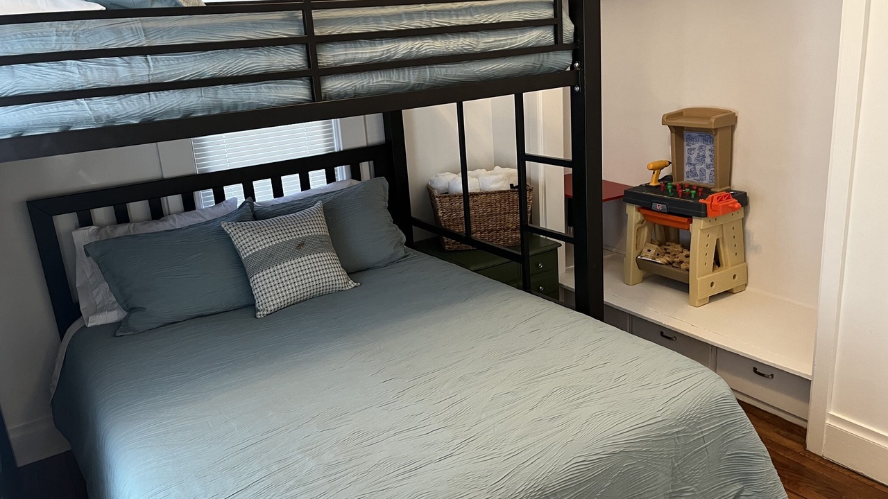 Photo of Bedroom in Des Moines