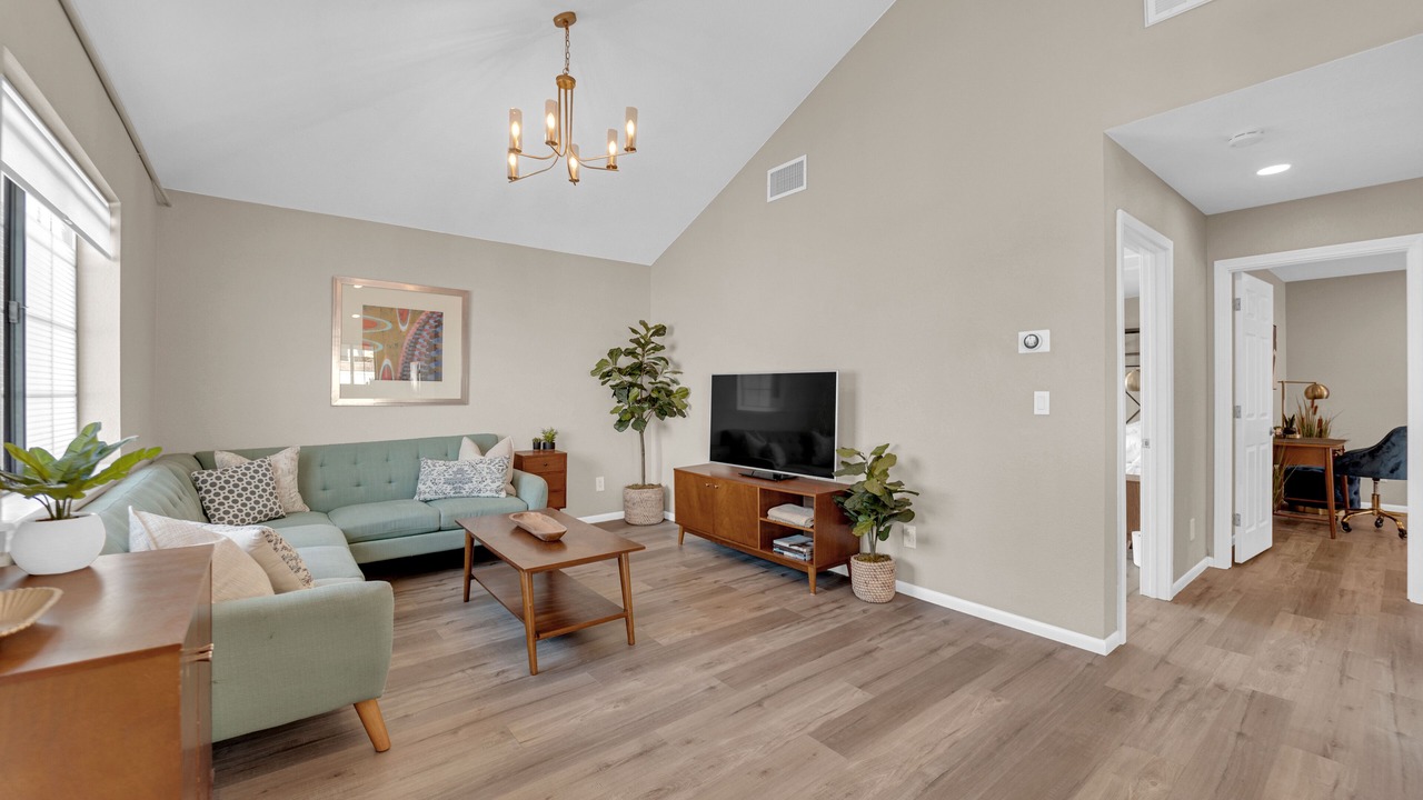 Photo of Livingroom in Canyon Gate