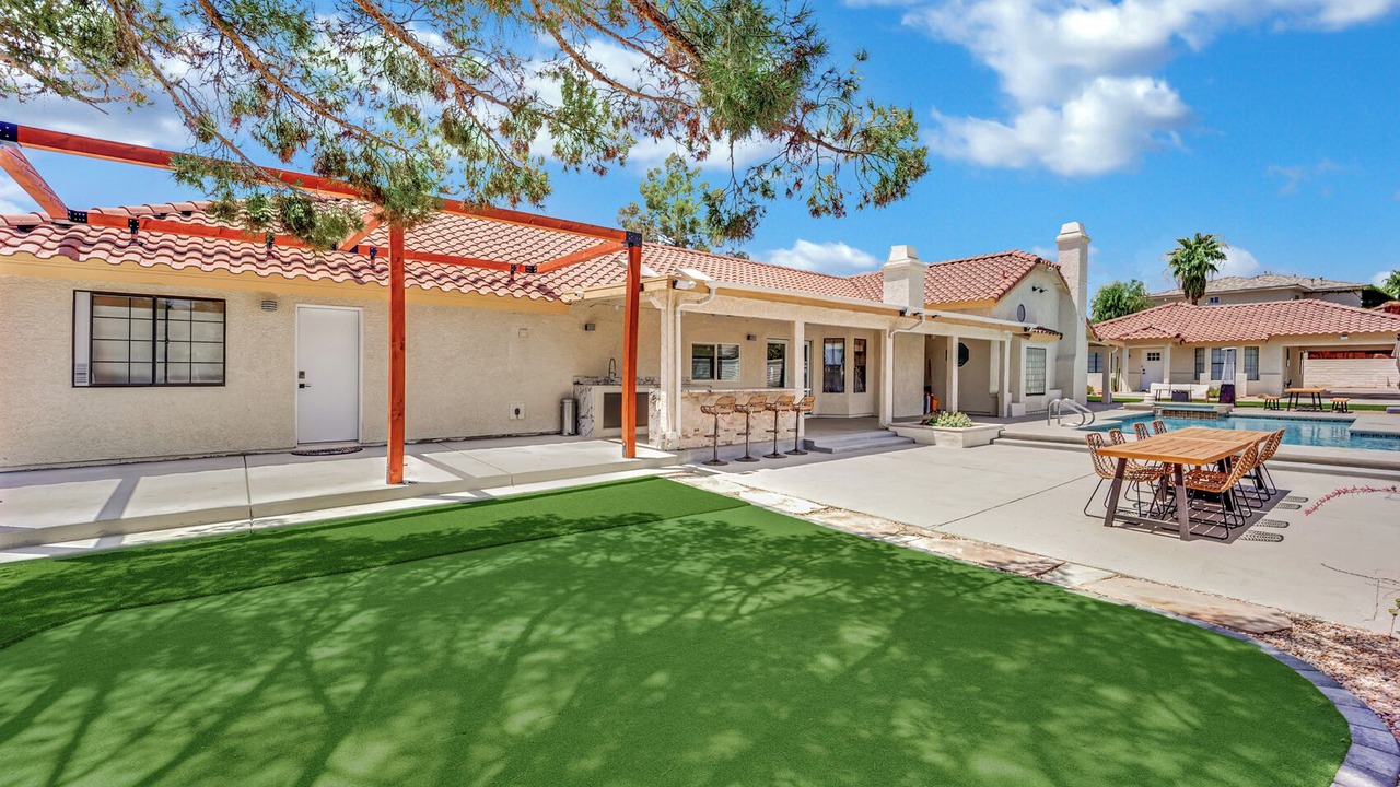 Photo of Outdoor in Canyon Gate