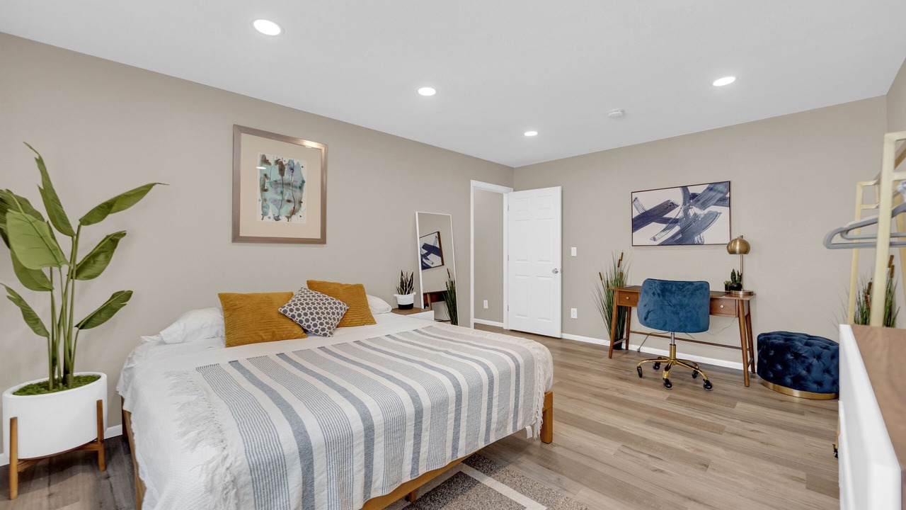 Photo of Bedroom in Canyon Gate