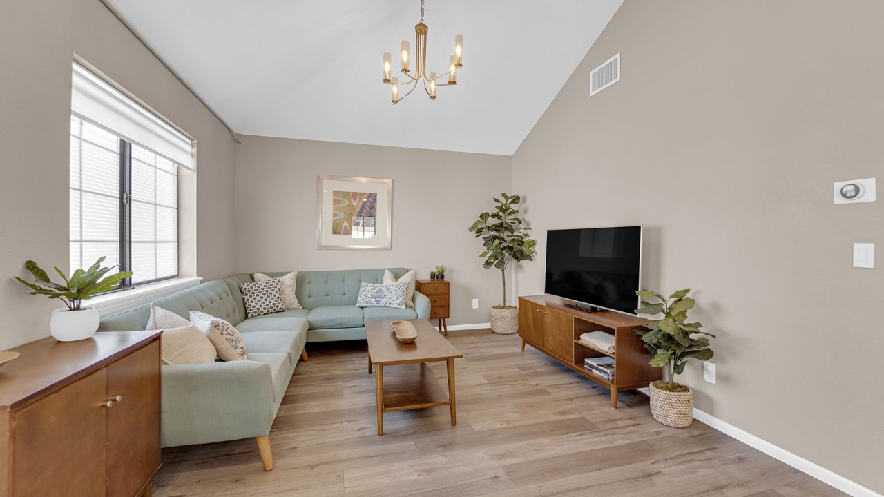 Photo of Livingroom in Canyon Gate