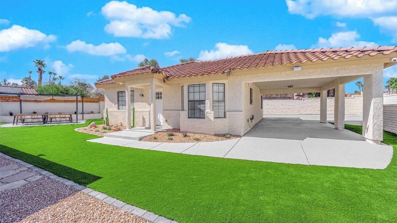 Photo of Outdoor in Canyon Gate