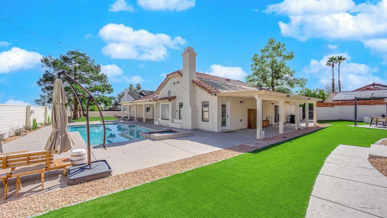 Photo of Outdoor in Canyon Gate