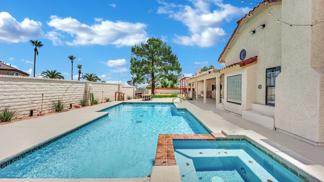 Photo of Outdoor in Canyon Gate