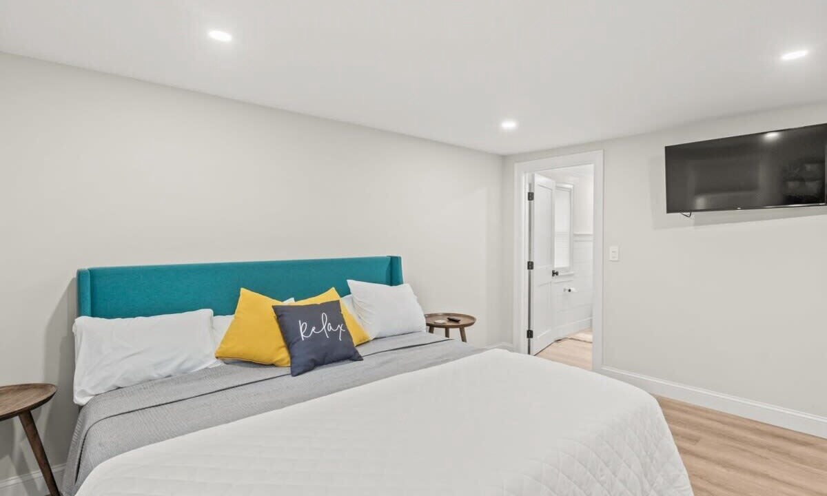 Photo of Bedroom in Centerville