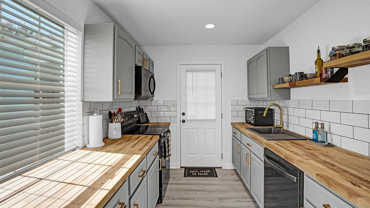 Photo of Kitchen in Lake Ida Shores