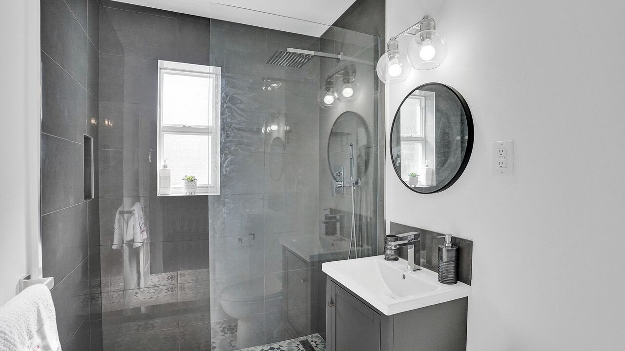 Photo of Bathroom in Lake Ida Shores