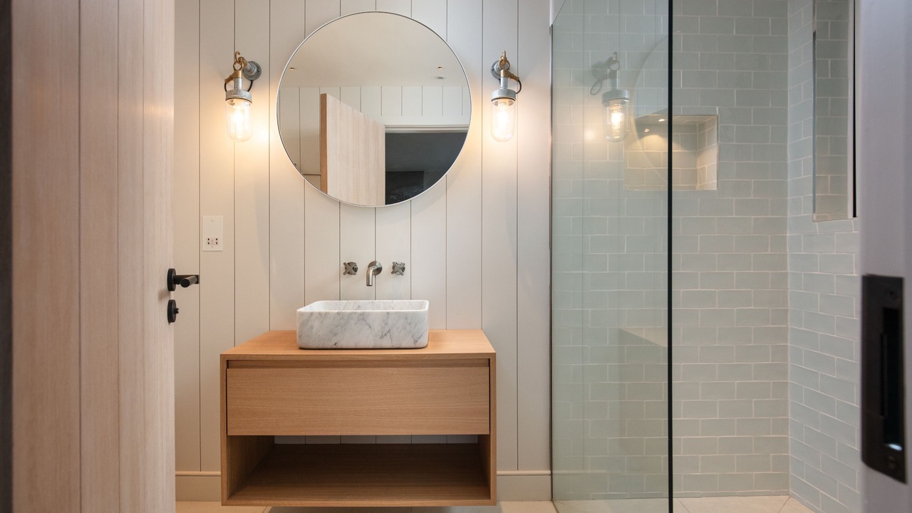 Photo of Bathroom in Rock