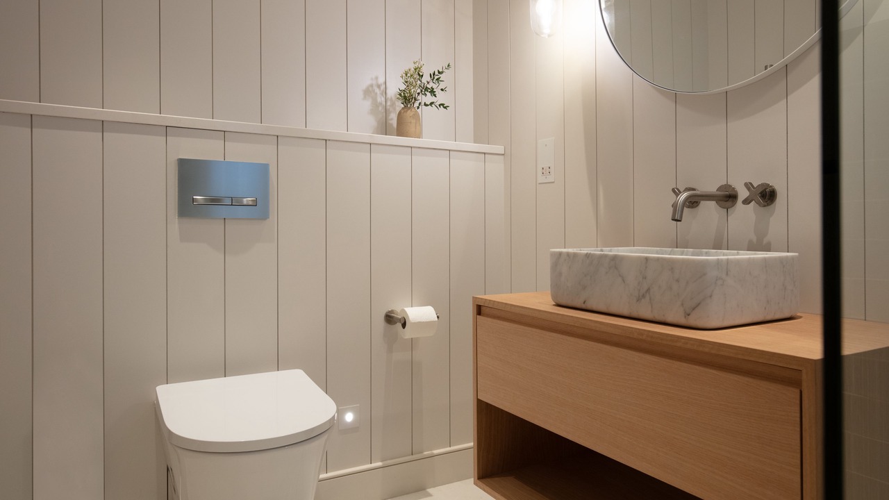 Photo of Bathroom in Rock