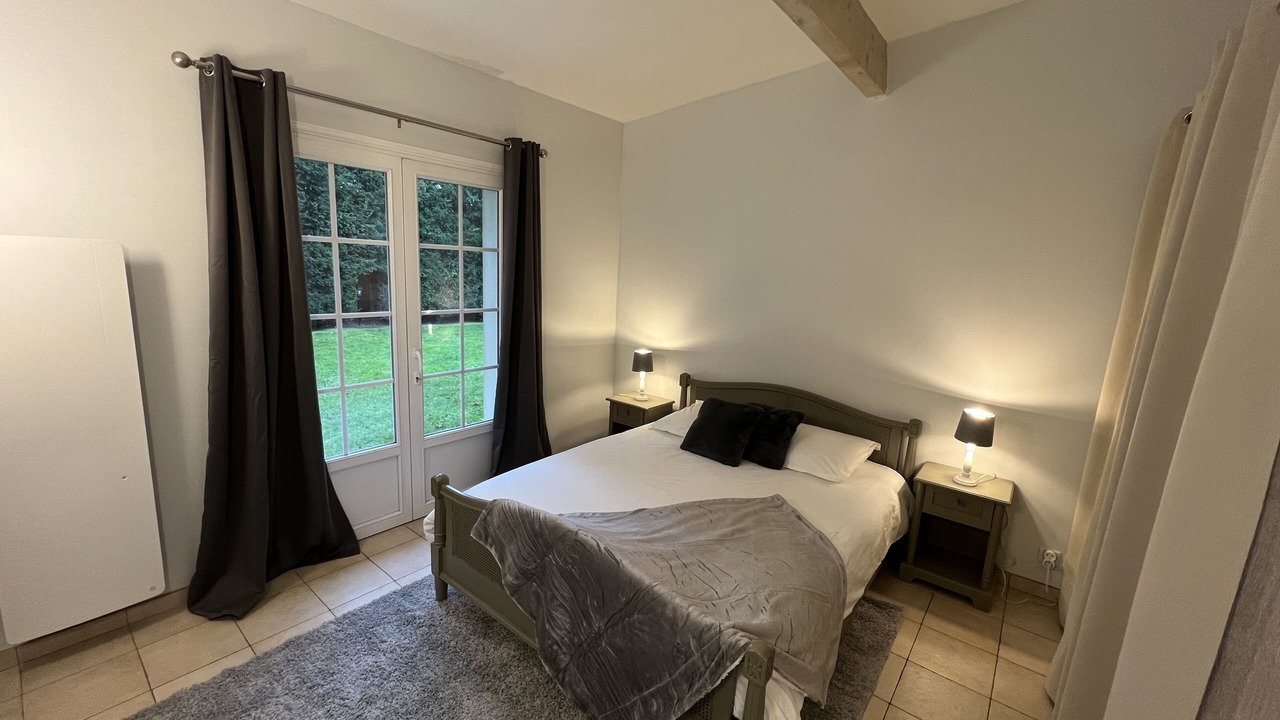 Photo of Bedroom in Le Vesinet