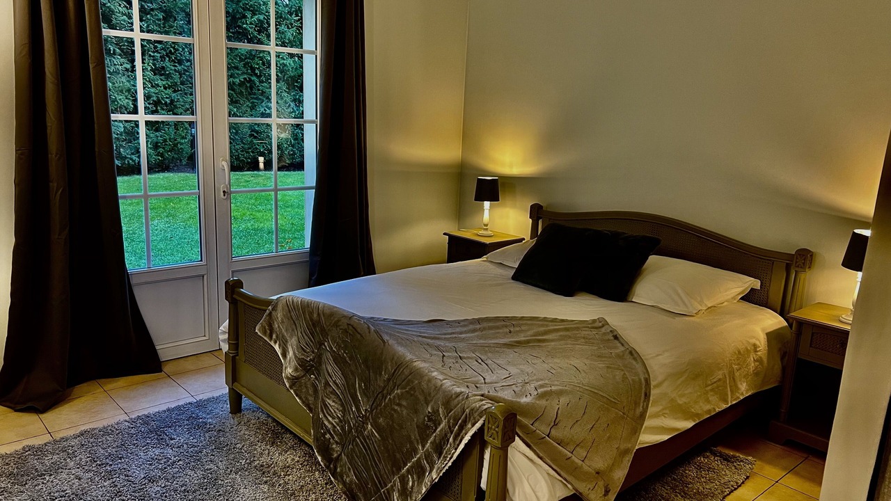 Photo of Bedroom in Le Vesinet