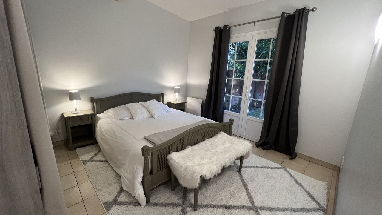 Photo of Bedroom in Le Vesinet