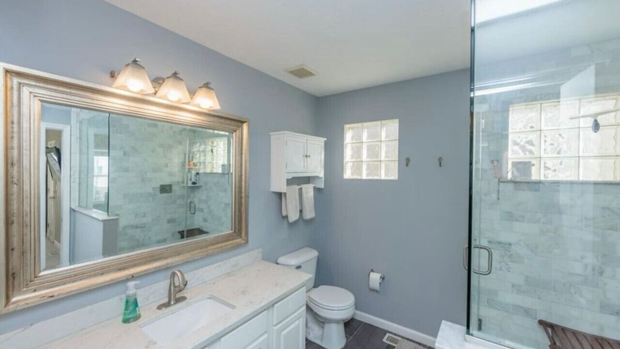 Photo of Bathroom in Tremont