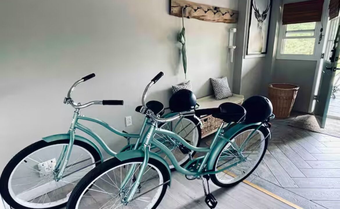 Photo of Others in Wymbolwood Beach