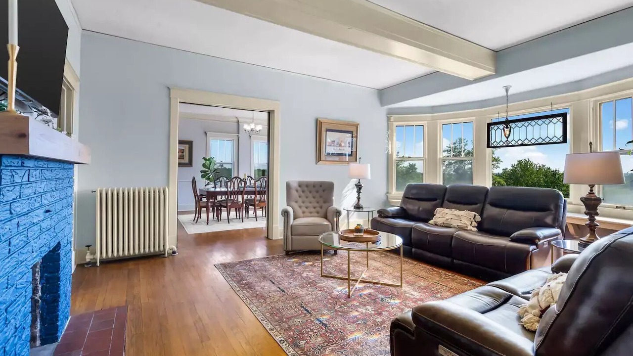 Photo of Livingroom in Cedar Rapids