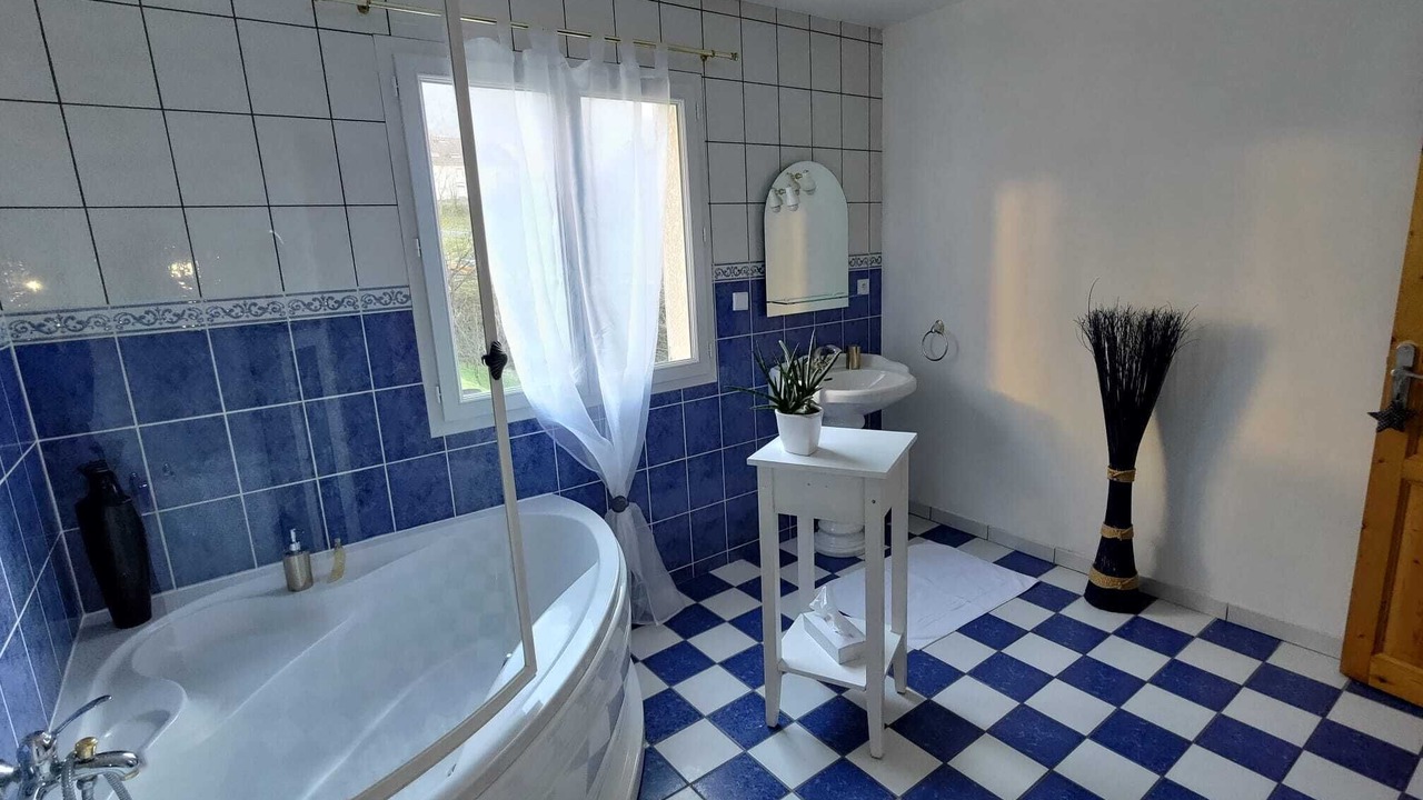 Photo of Bathroom in Villard-Saint-Sauveur