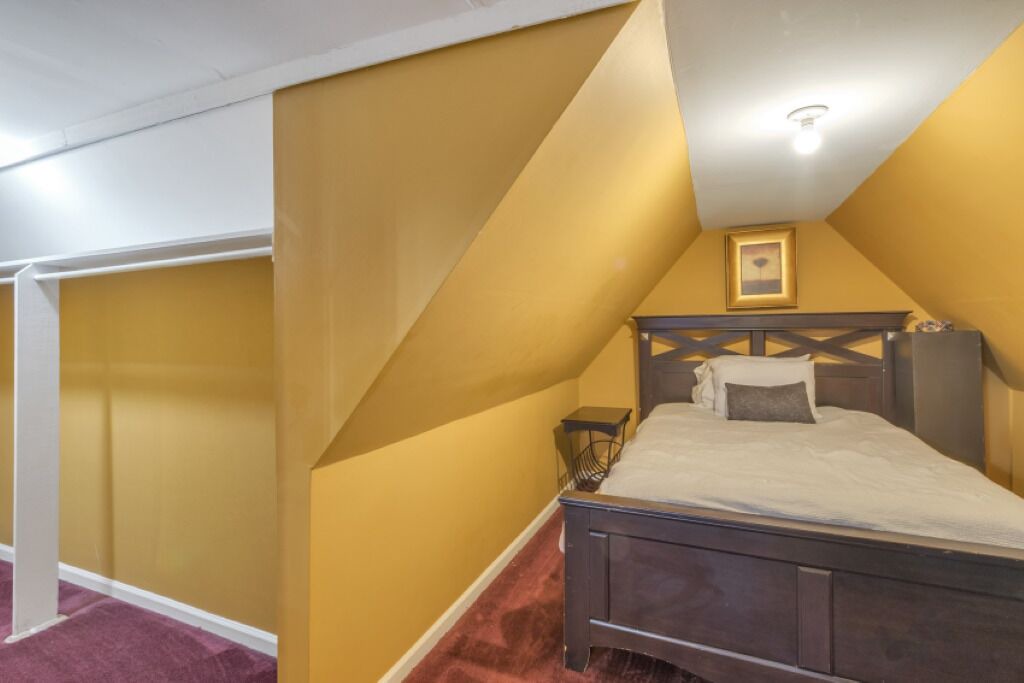 Photo of Bedroom in East of Broadway