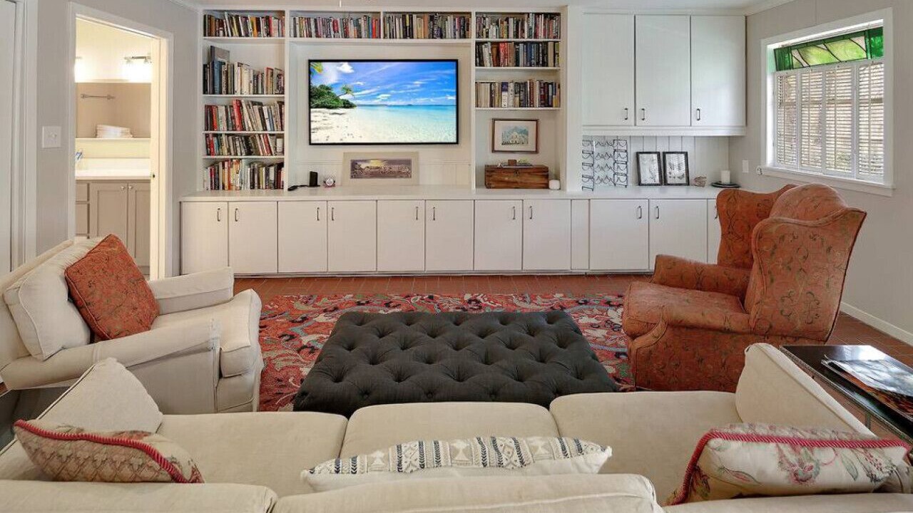 Photo of Livingroom in The Knoll