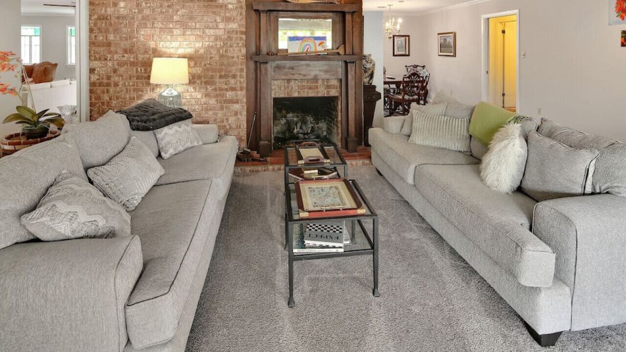 Photo of Livingroom in The Knoll