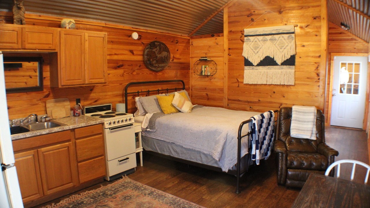 Photo of Bedroom in Perry