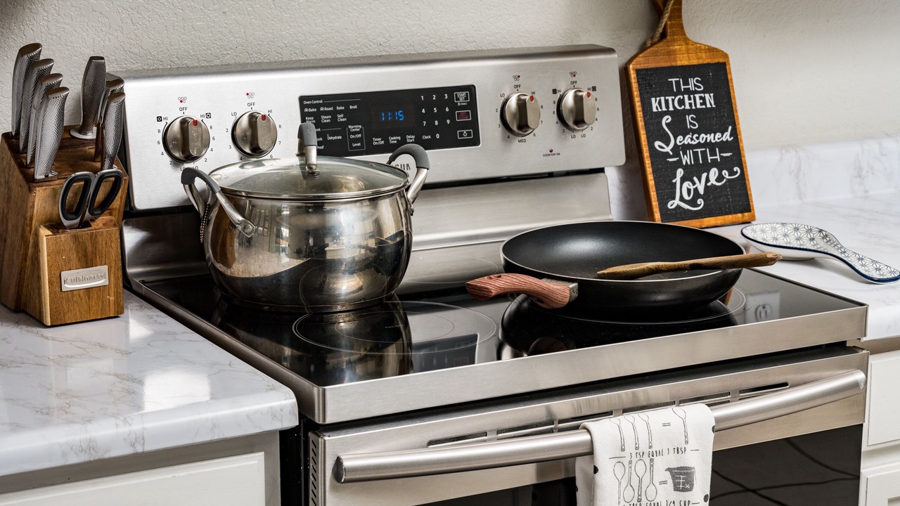 Photo of Kitchen in Prides Crossing